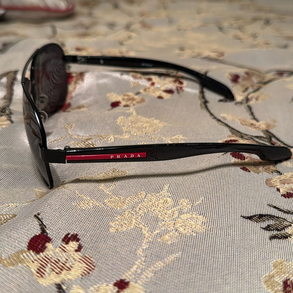 Prada Sunglasses Black - Unisex